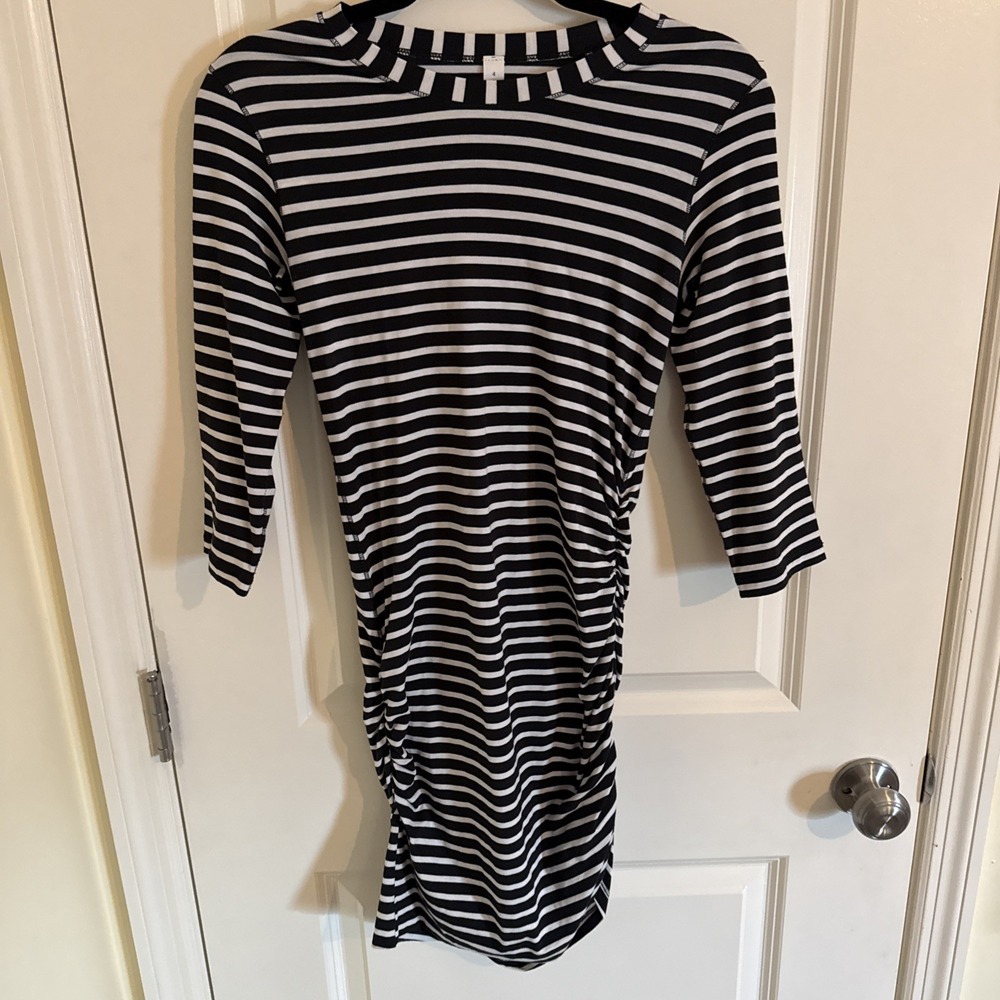 Lululemon Anytime Dress Sz 4 Deenie Stripe Bodycon Lounge White Black #B7-3